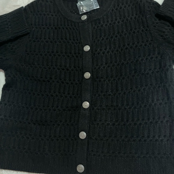 Bloomingdales’s Cashmere 2ply beautiful and very soft - Picture 9 of 16